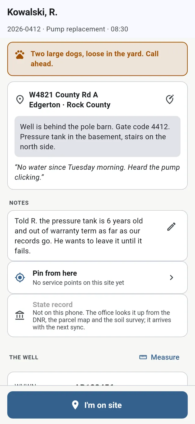 Wellhead Field: a job on site, with the gate code and the well's record